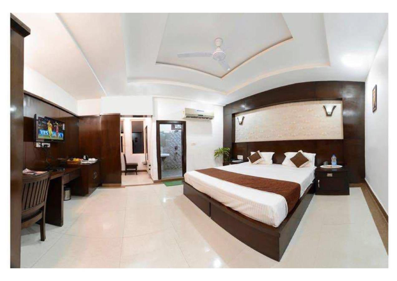 Hotel Dazzling East Gate Agra  Esterno foto