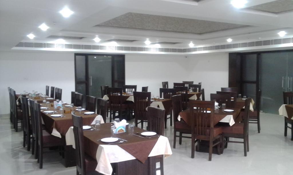 Hotel Dazzling East Gate Agra  Esterno foto