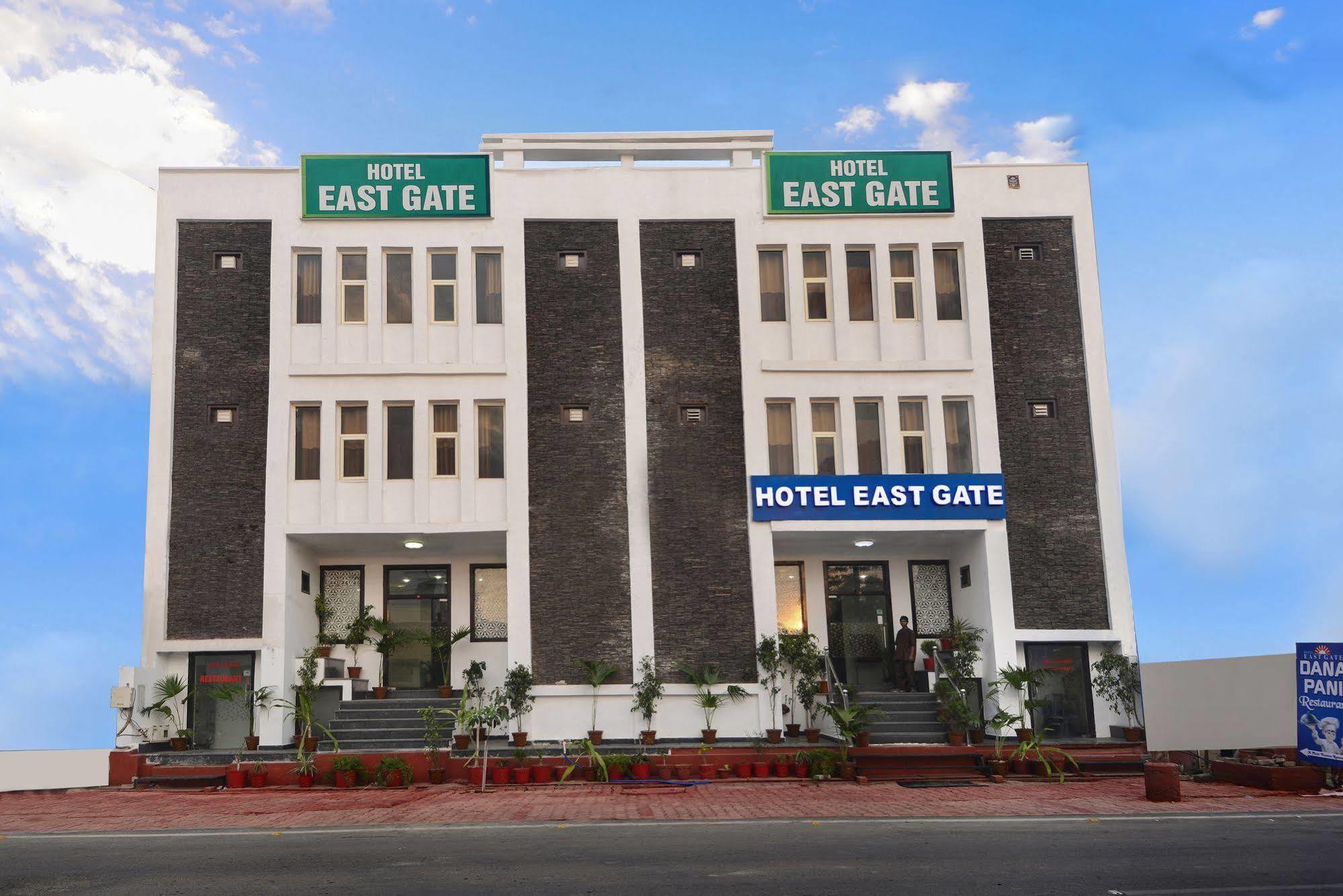 Hotel Dazzling East Gate Agra  Esterno foto