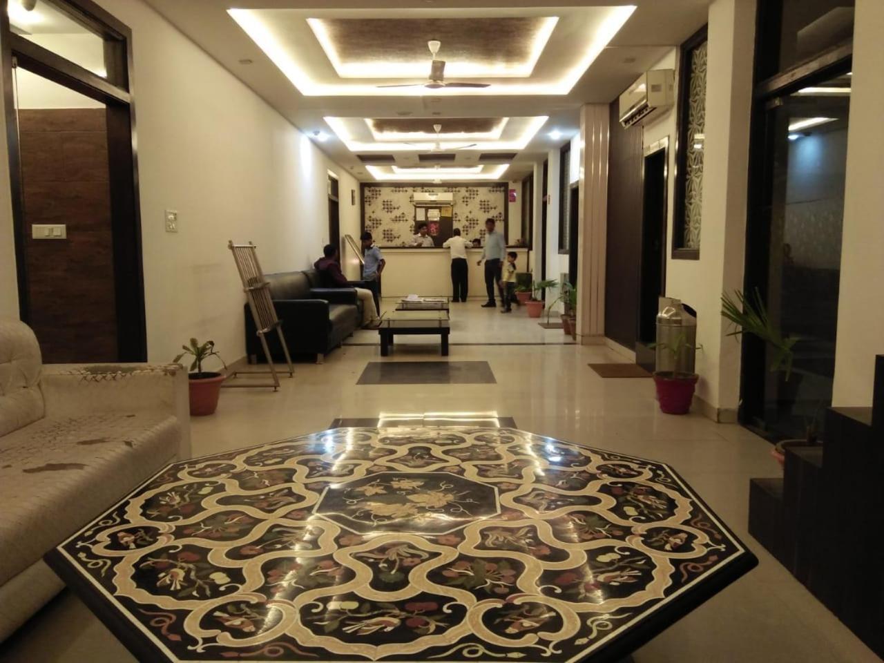 Hotel Dazzling East Gate Agra  Esterno foto